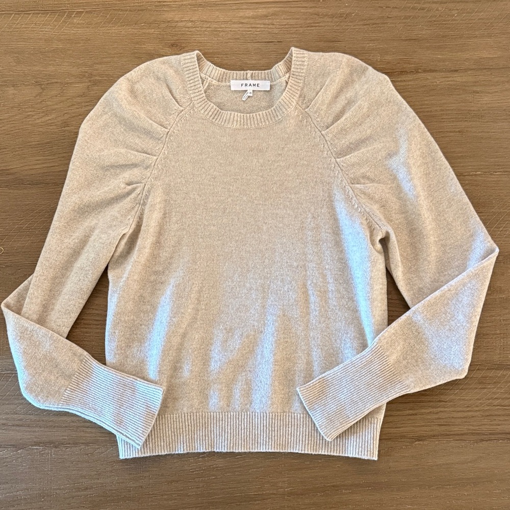 FRAME Light Beige 100% Cashmere Crew Neck Sweater